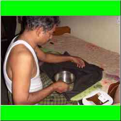 ironing-with-hot-water-in-mumbai.jpg