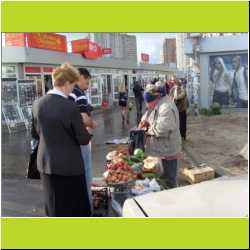 buying-food-in-kiev.JPG